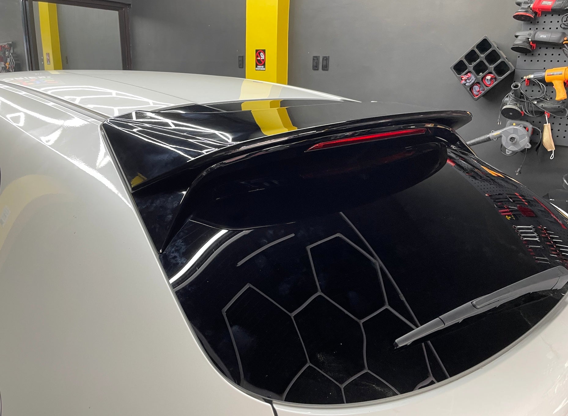 Mazda 3 20-26 Hatchback Aero Rear Spoiler – MIKSTORE