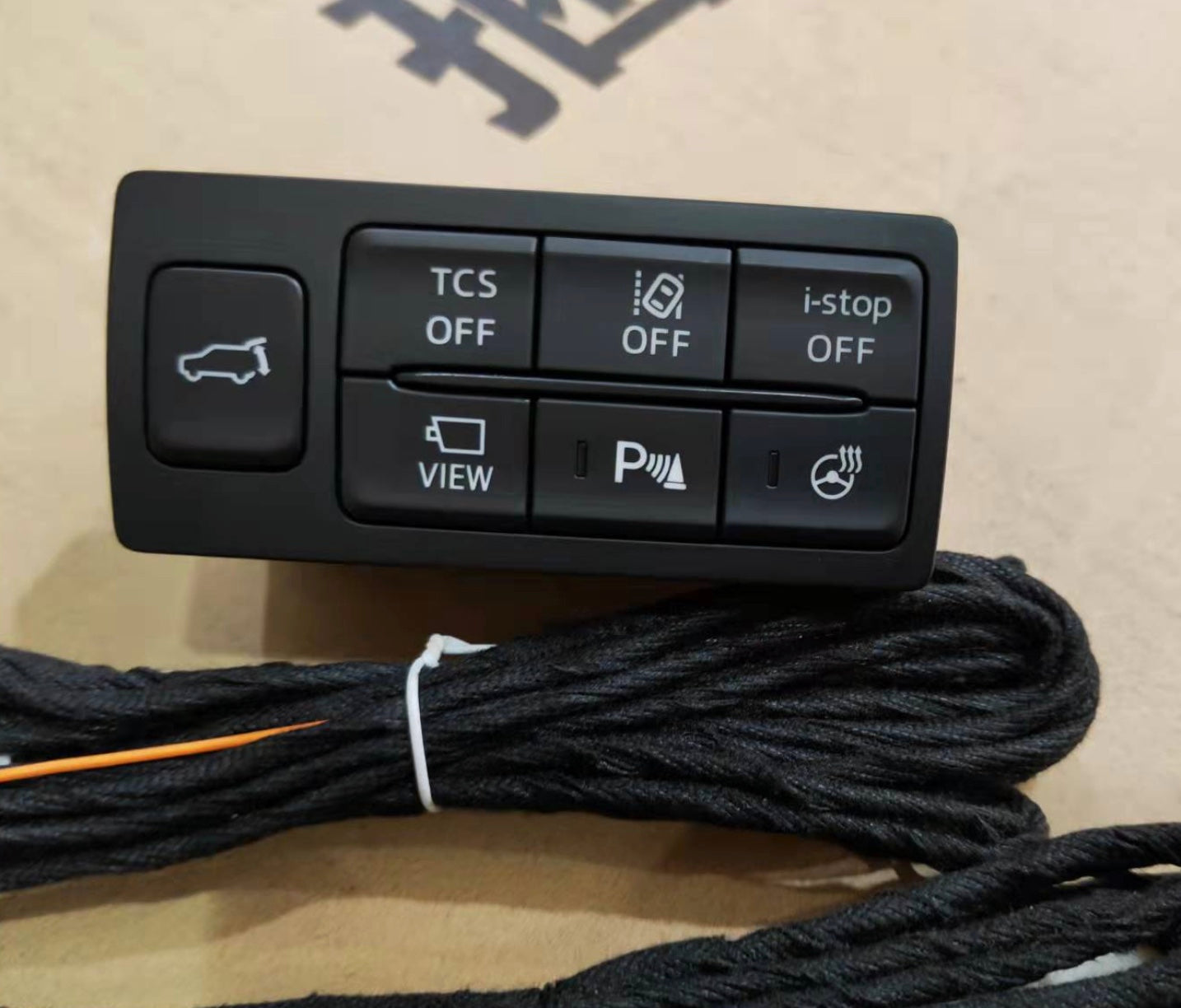 Mazda 3 Skyactiv Rear Trunk Door Button Kit – MIKSTORE